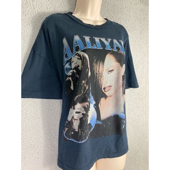 Aaliyah Graphic Tee Women's XL Black Short Sleeve Damaged Top - Picture 3 of 10
